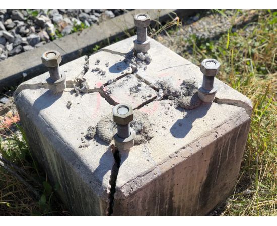 BETONAMIT® 5 kg vreča – Neeksplozivno raztezno sredstvo, idealno za varno in učinkovito rušenje skal, betona in armiranega betona. Popolna izbira za manjše projekte 9